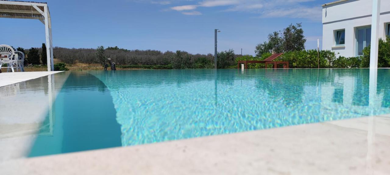 Masseria Vignenove Уджано-ла-Кьеза Экстерьер фото