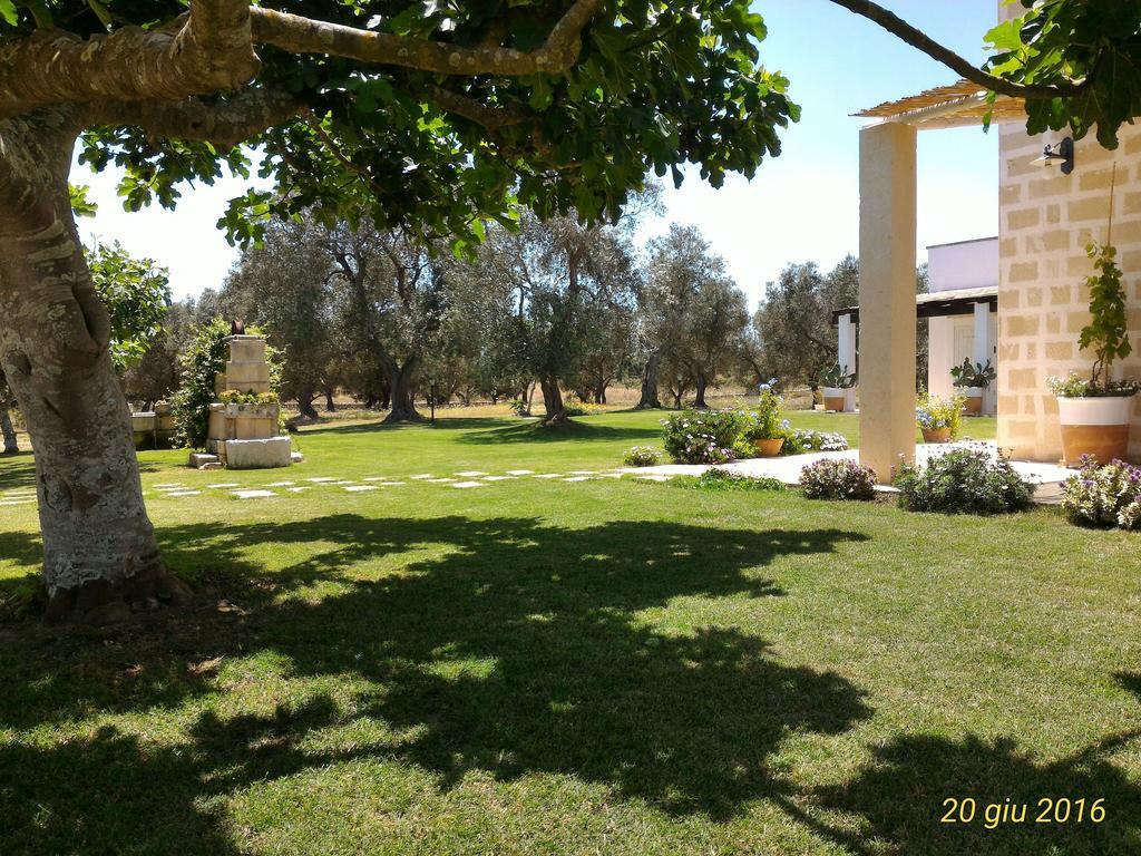 Masseria Vignenove Уджано-ла-Кьеза Экстерьер фото