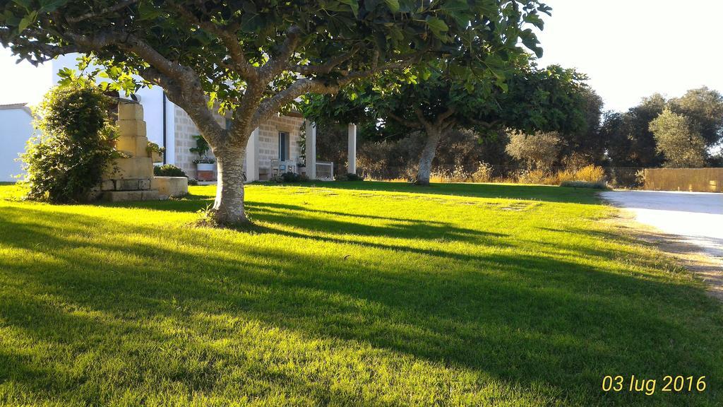 Masseria Vignenove Уджано-ла-Кьеза Экстерьер фото